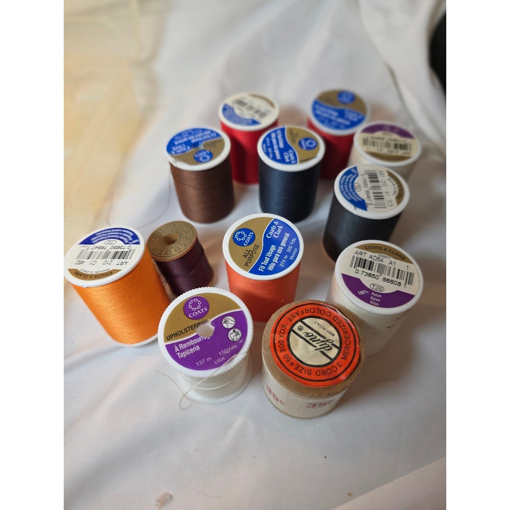 Lot of 11 Sewing Thread Spools Coats & Clark Vintage Wood All Purpose Mix Colors